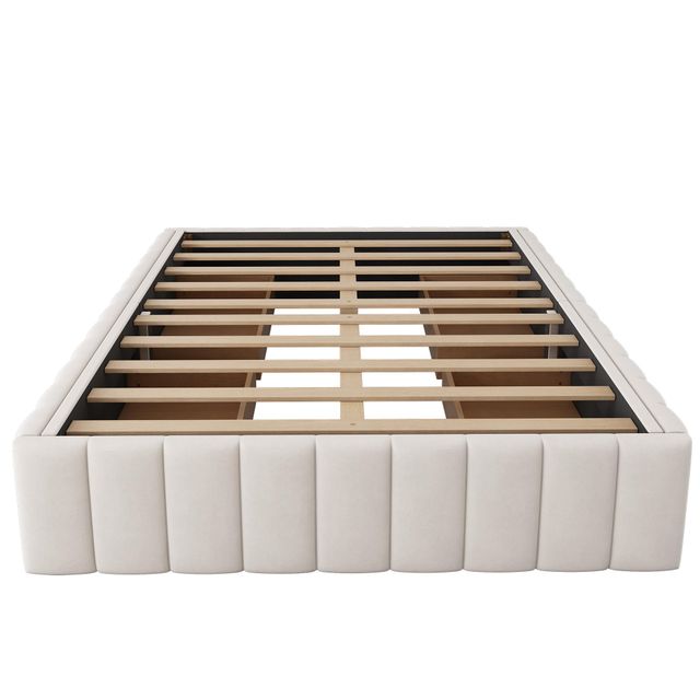 Offerta Letto imbottito con rete a doghe 140x200 cm