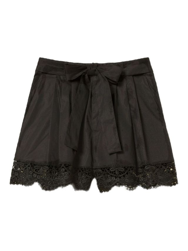 Offerta Bermuda donna con pizzo